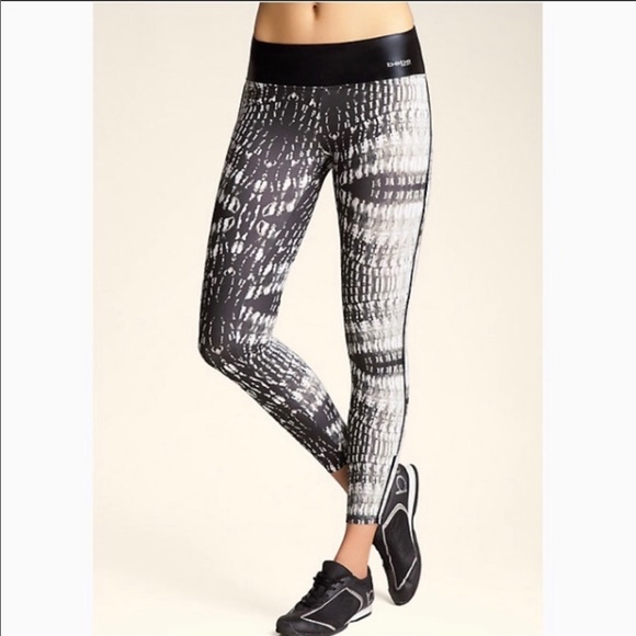 🚨5 for $20 Bebe Sport Work Out Gym Leggings Zip Bottoms XS - Picture 1 of 3